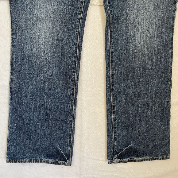 Universal Thread Vintage Stretch Bootcut Jeans Women's 8/29 Medium Wash NEW - Picture 4 of 11